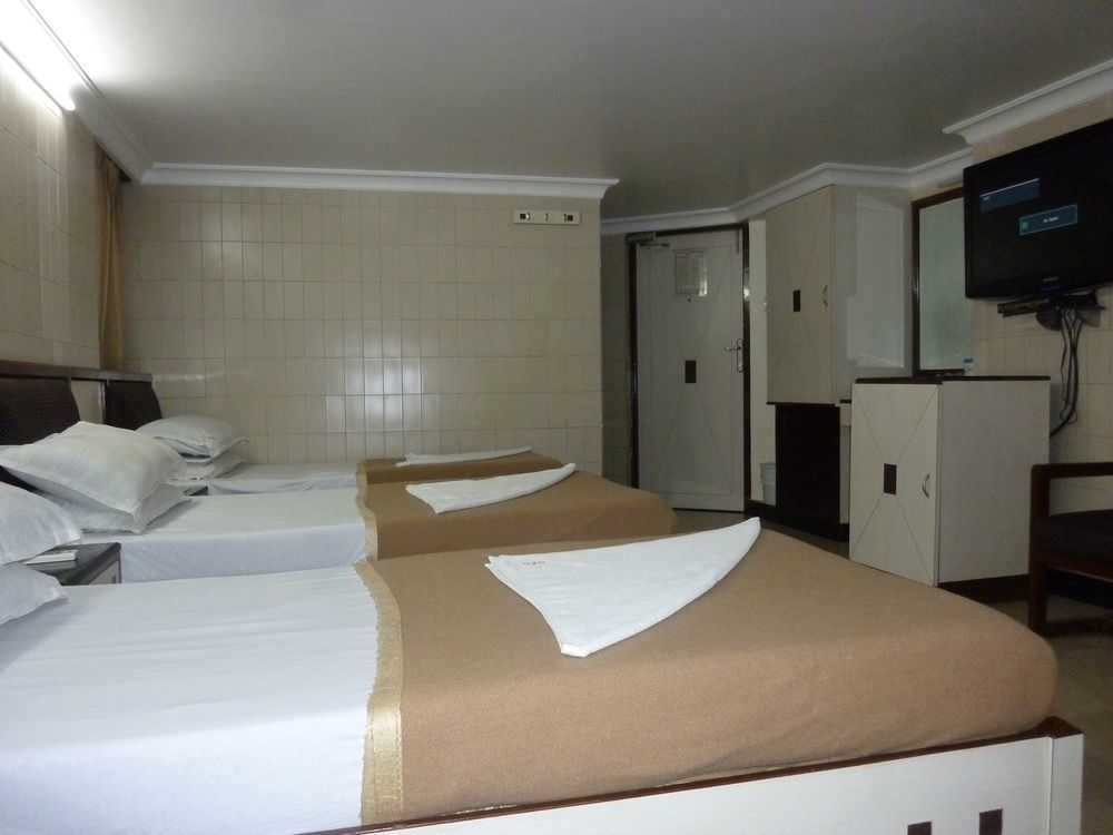 Hotel Balwas Mumbai Exterior photo